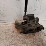 CERRADURA PUERTA DELANTERA IZQUIERDA 114742