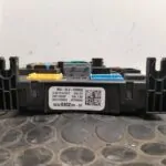 CAJA RELES / FUSIBLES 111649