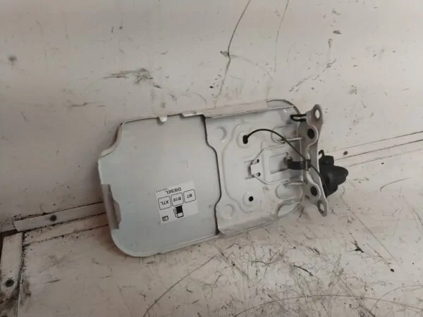 TAPA EXTERIOR COMBUSTIBLE 113750
