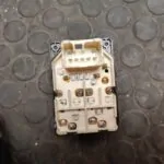 MANDO ELEVALUNAS DELANTERO IZQUIERDO 106132
