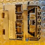CAJA RELES / FUSIBLES 104500