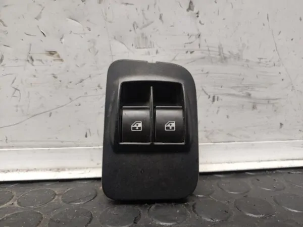 MANDO ELEVALUNAS DELANTERO IZQUIERDO 109986