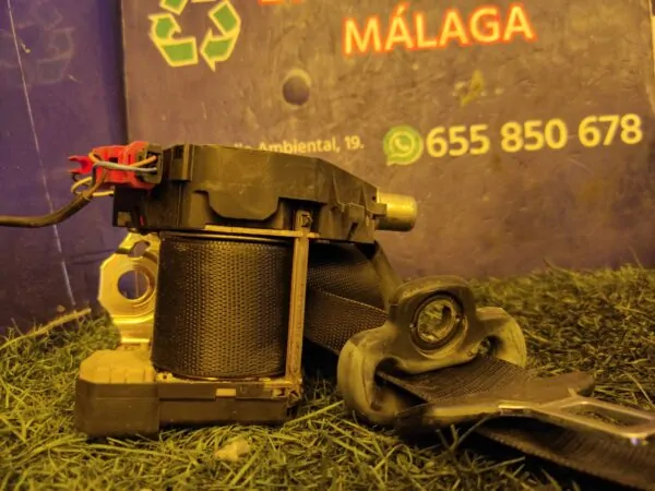 CINTURON SEGURIDAD DELANTERO DERECHO 94980