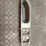 MANDO ELEVALUNAS DELANTERO IZQUIERDO 106469