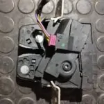 CERRADURA MALETERO / PORTON 109719