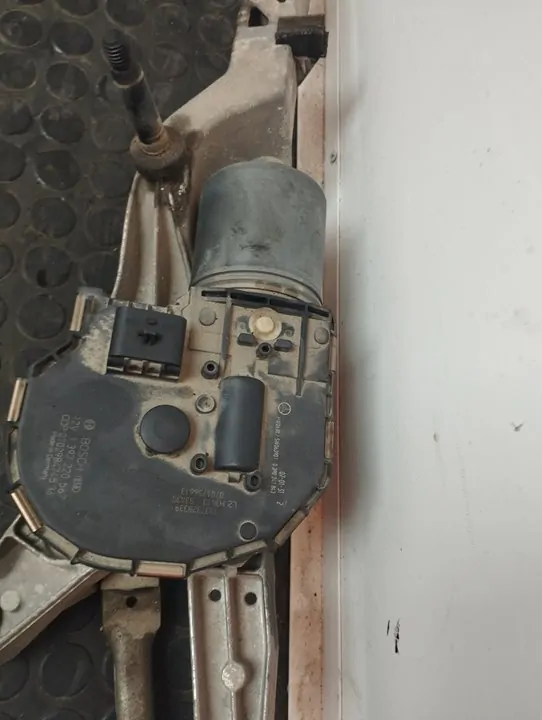 MOTOR LIMPIA DELANTERO 105602