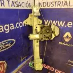 ELEVALUNAS DELANTERO DERECHO 99343