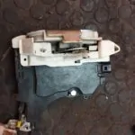 CERRADURA PUERTA DELANTERA IZQUIERDA 107165