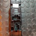 MANDO ELEVALUNAS DELANTERO IZQUIERDO 107771
