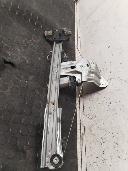 MOTOR ELEVALUNAS DELANTERO IZQUIERDO 112752