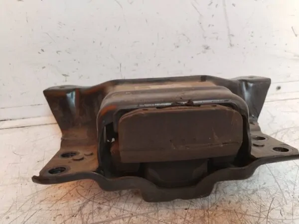 SOPORTE MOTOR 114557