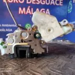 CERRADURA PUERTA DELANTERA IZQUIERDA 93292