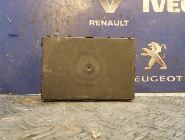 CAJA RELES / FUSIBLES 99653