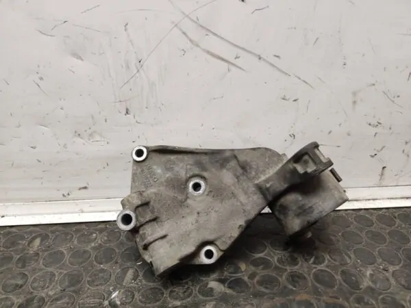SOPORTE ALTERNADOR 108760
