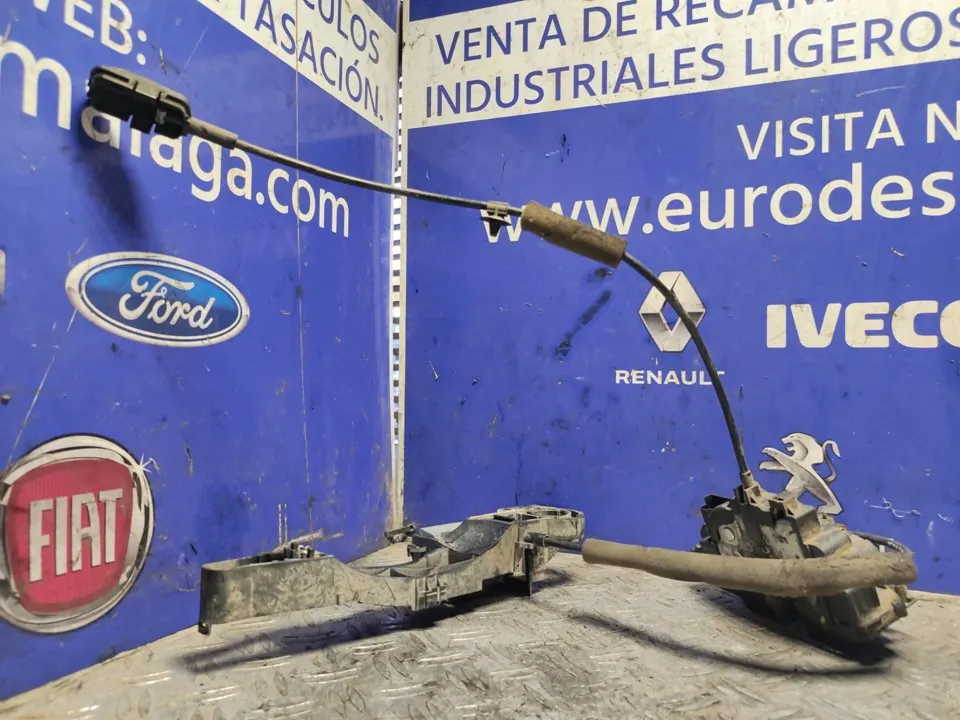 CERRADURA PUERTA DELANTERA DERECHA 103792