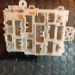 CAJA RELES / FUSIBLES 106768