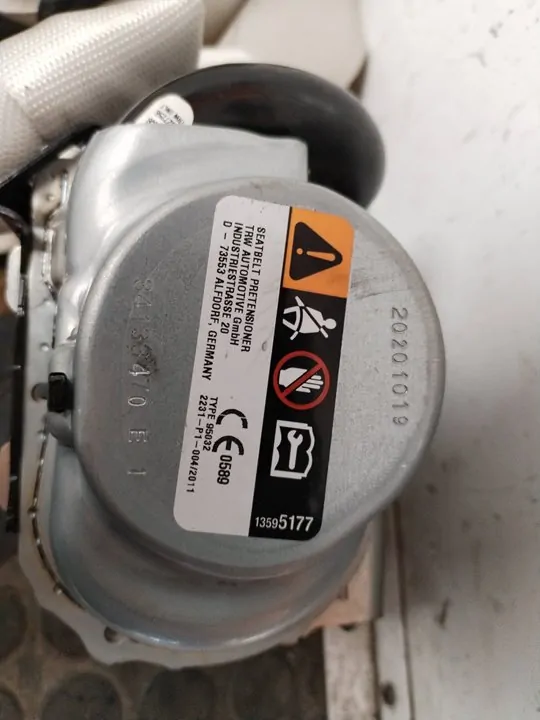 CINTURON SEGURIDAD TRASERO DERECHO 110870