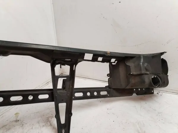 REFUERZO PARAGOLPES DELANTERO 114210