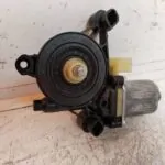 MOTOR ELEVALUNAS DELANTERO DERECHO 114552