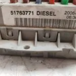 CAJA RELES / FUSIBLES 114421