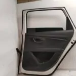 PUERTA TRASERA DERECHA 114257