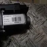 MOTOR ELEVALUNAS TRASERO DERECHO 92252