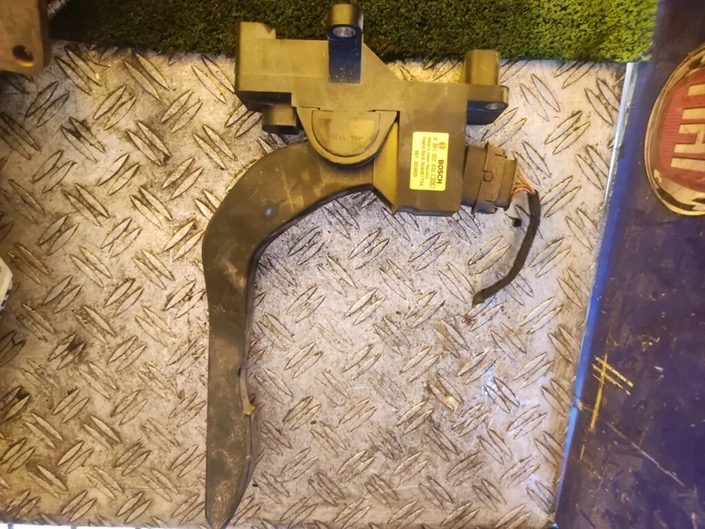 POTENCIOMETRO PEDAL 99711
