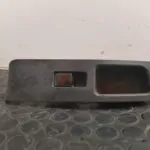 MANDO ELEVALUNAS DELANTERO DERECHO 111636