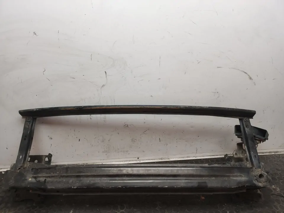 REFUERZO PARAGOLPES DELANTERO 108531