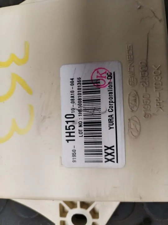 CAJA RELES / FUSIBLES 111129