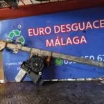 ELEVALUNAS DELANTERO DERECHO 93577