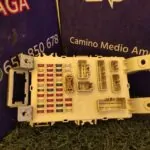 CAJA RELES / FUSIBLES 94721