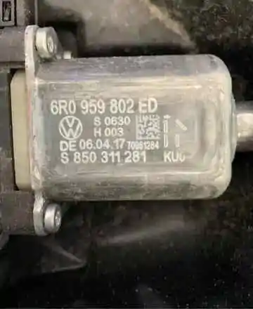 ELEVALUNAS DELANTERO DERECHO 91247