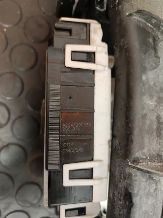 CERRADURA PUERTA DELANTERA DERECHA 105613