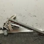 ELEVALUNAS DELANTERO DERECHO 109379