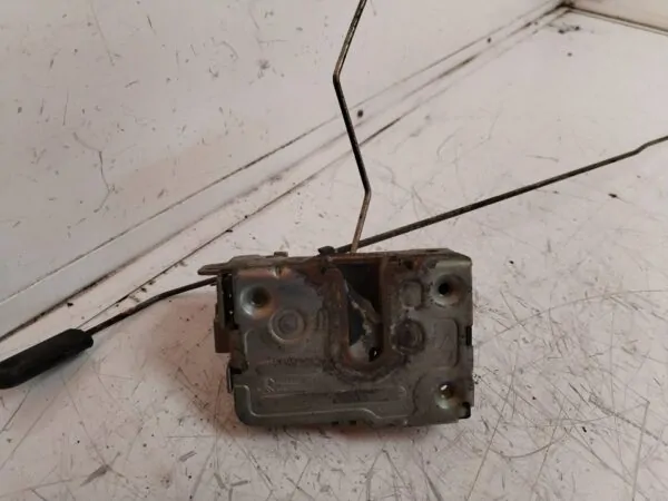 CERRADURA PUERTA DELANTERA DERECHA 114173