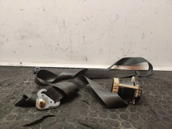 CINTURON SEGURIDAD DELANTERO IZQUIERDO 106999