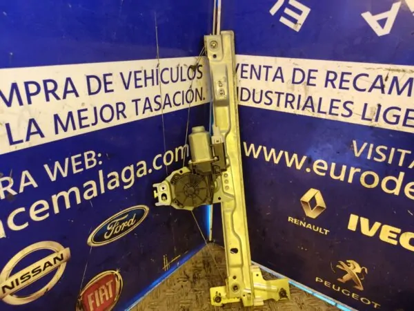 ELEVALUNAS DELANTERO IZQUIERDO 99180
