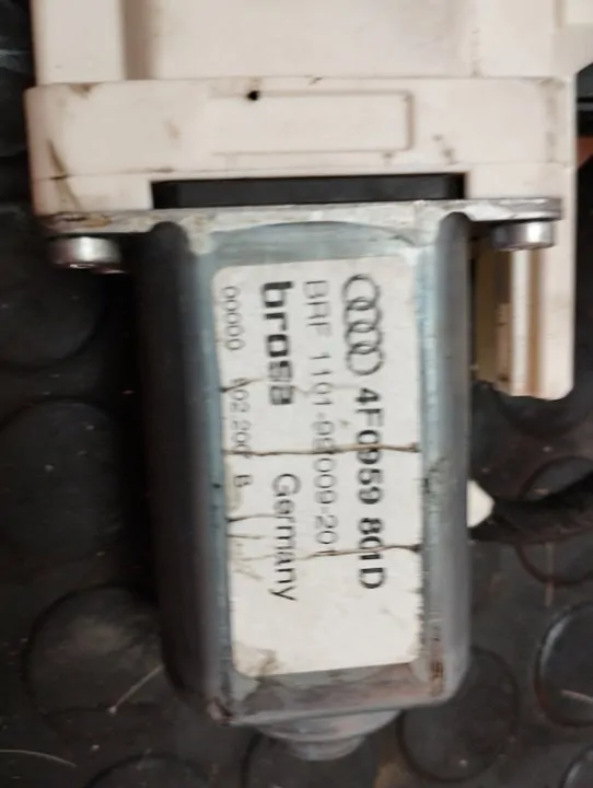 ELEVALUNAS DELANTERO IZQUIERDO 108248