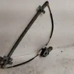 ELEVALUNAS DELANTERO DERECHO 114383