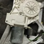 ELEVALUNAS DELANTERO IZQUIERDO 110270