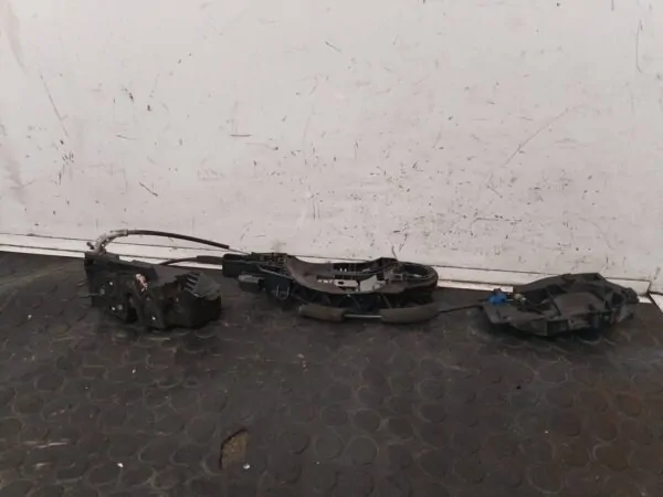 CERRADURA PUERTA DELANTERA IZQUIERDA 112326