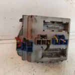 CAJA RELES / FUSIBLES 114174