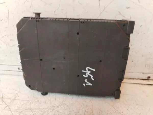 CAJA RELES / FUSIBLES 116005