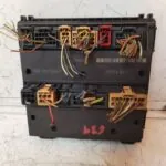 CAJA RELES / FUSIBLES 115533