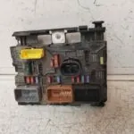 CAJA RELES / FUSIBLES 116628