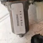 ELEVALUNAS DELANTERO DERECHO 116088