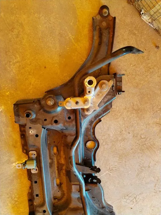 EJE DELANTERO / CUNA MOTOR 116364