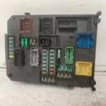 CAJA RELES / FUSIBLES 116171