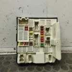 CAJA RELES / FUSIBLES 109356